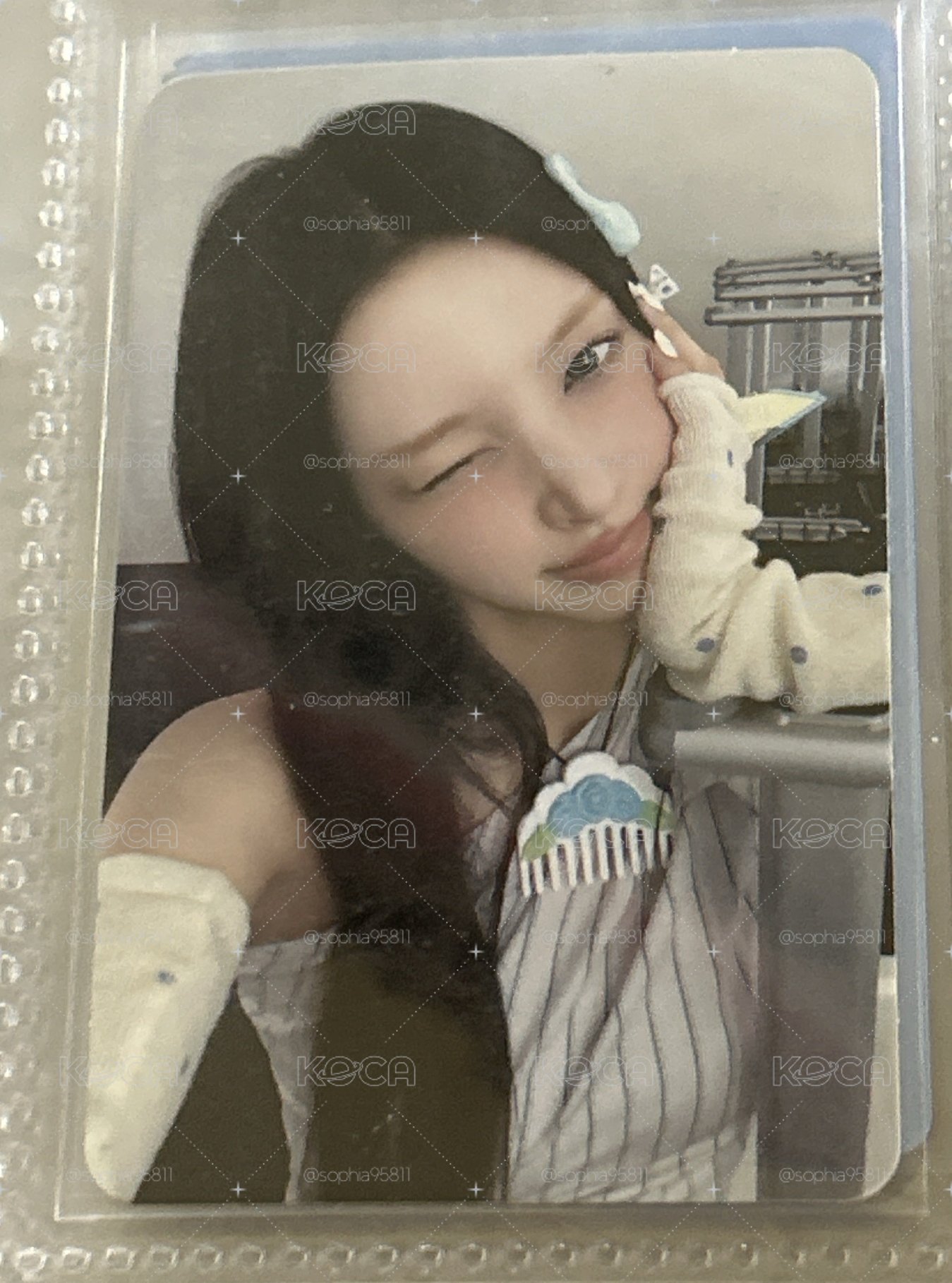 玧