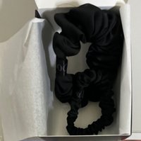 AMORTAGE中背小卡QQ音樂一套4張+1黑色髮圈