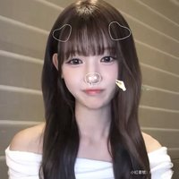 奈奈.