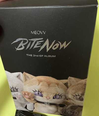 售隱藏版娃專