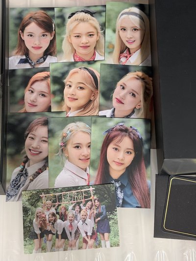（現貨整套出僅拆檢 一日左右寄出）twice 絕版 五週年 手錶燈 手燈卡