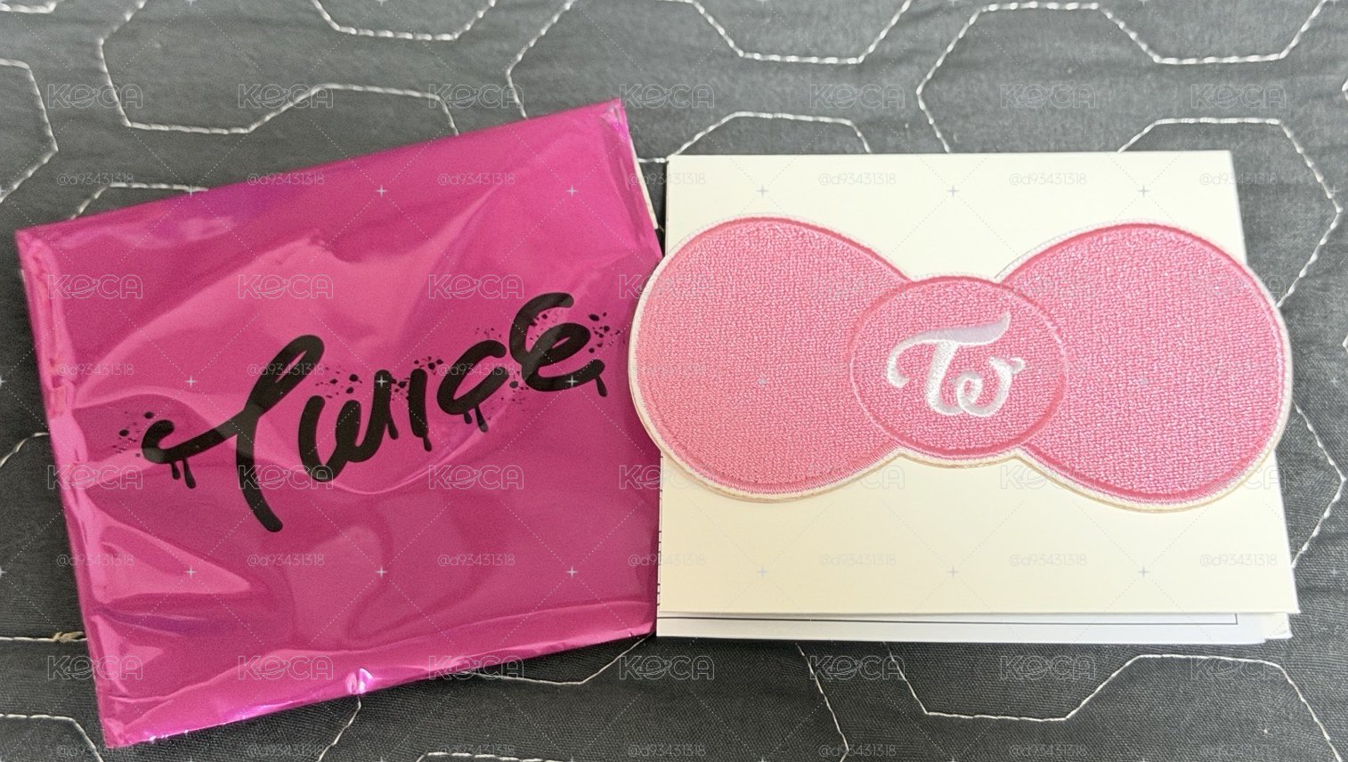 TWICE 粉色蝴蝶結扇貼