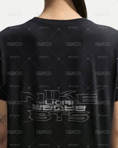 Nike BTS 黑T xs