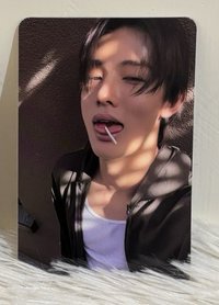 迷人的男子嚴成玹