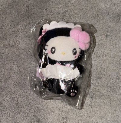 Hello kitty 貓貓女僕吊飾
