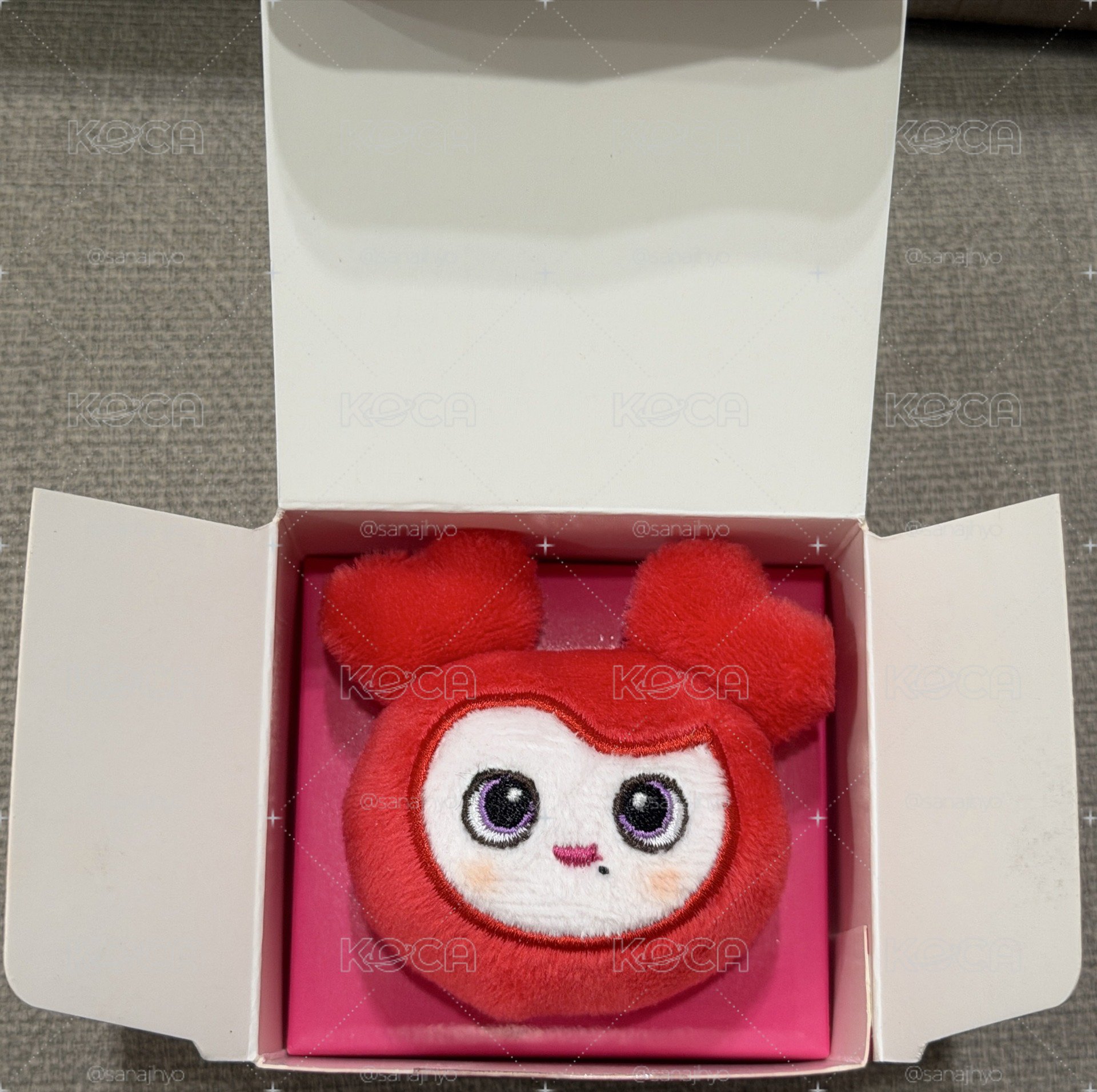 彩瑛 絨毛戒指