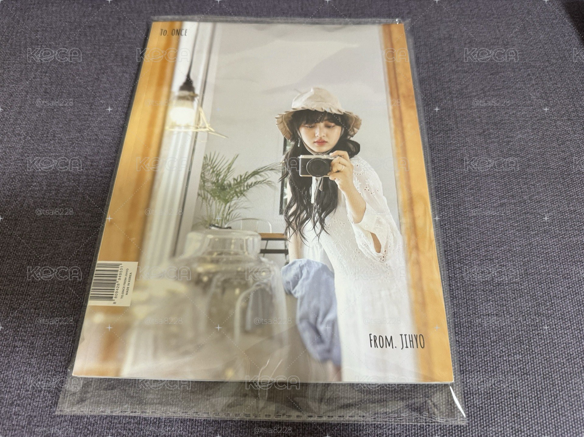 TWICE 志效 攝影集 《TO.ONCE FROM.JIHYO》
