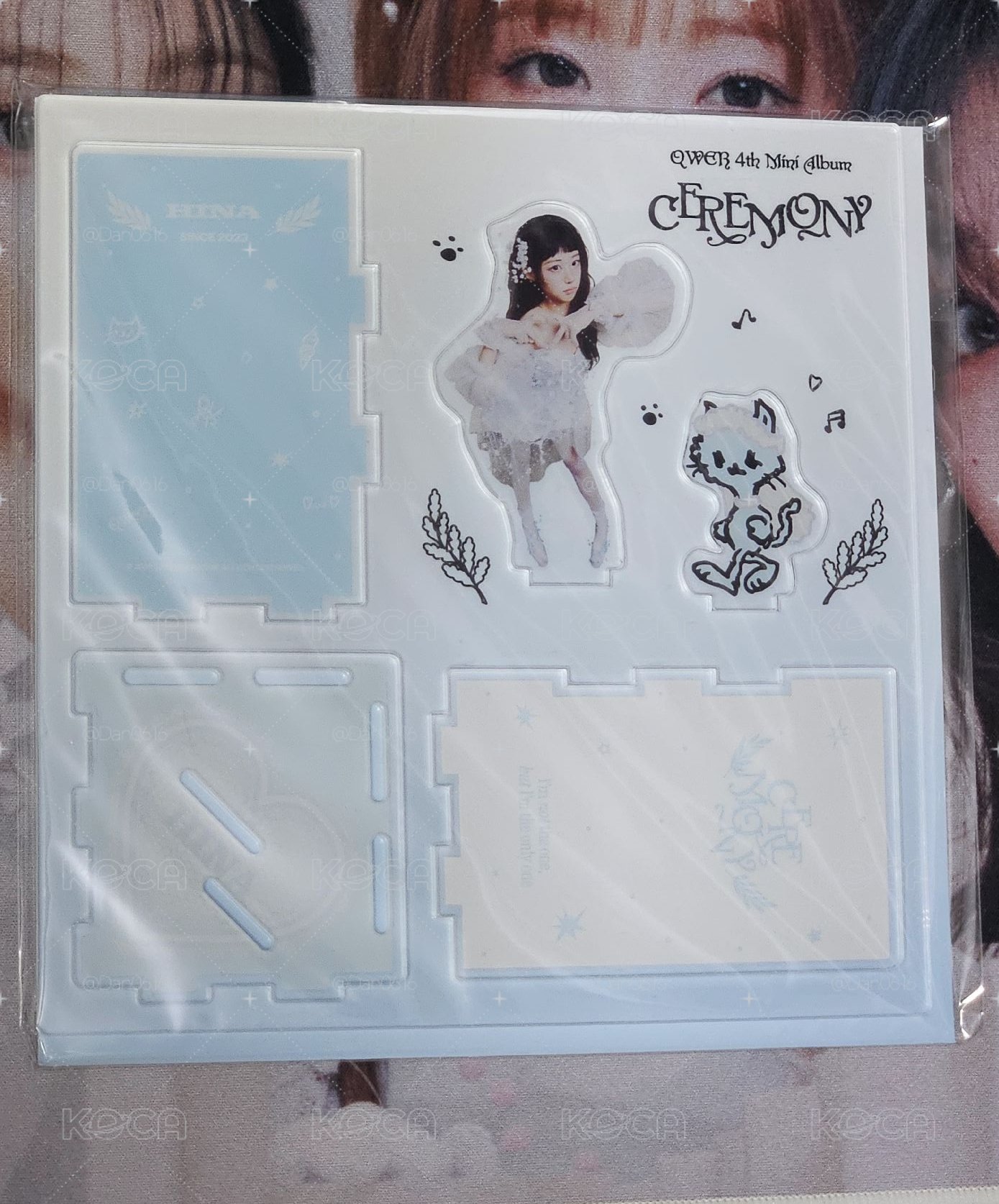 QWER 快閃店立牌 娜款