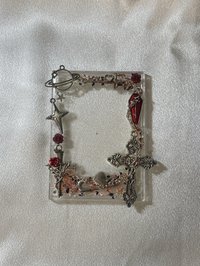血色十字（下層黑點 不影響）