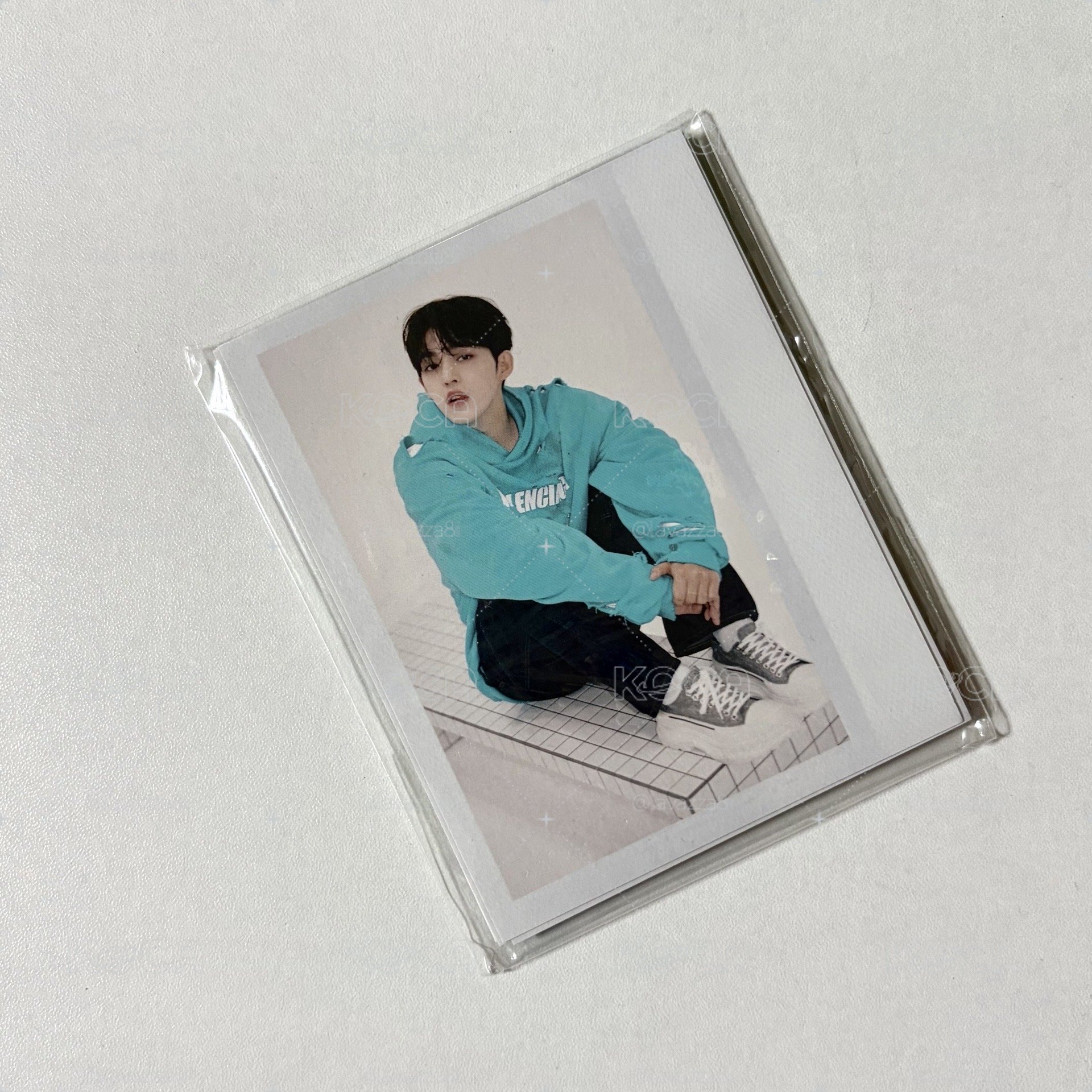 SEVENTEEN 2022 年曆 小卡 拍立得