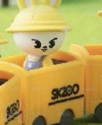 旻