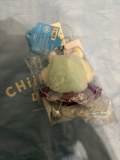 名創優品 夏日泳圈吊飾 小桃