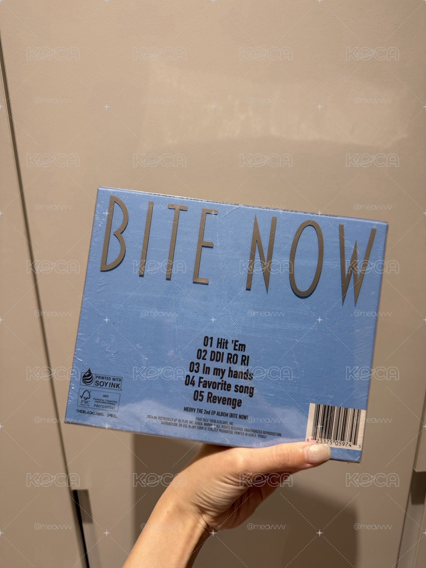 MEOVV bite now 未拆美版親簽專（內附一張美版限定團卡）