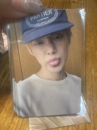 吐舌竣