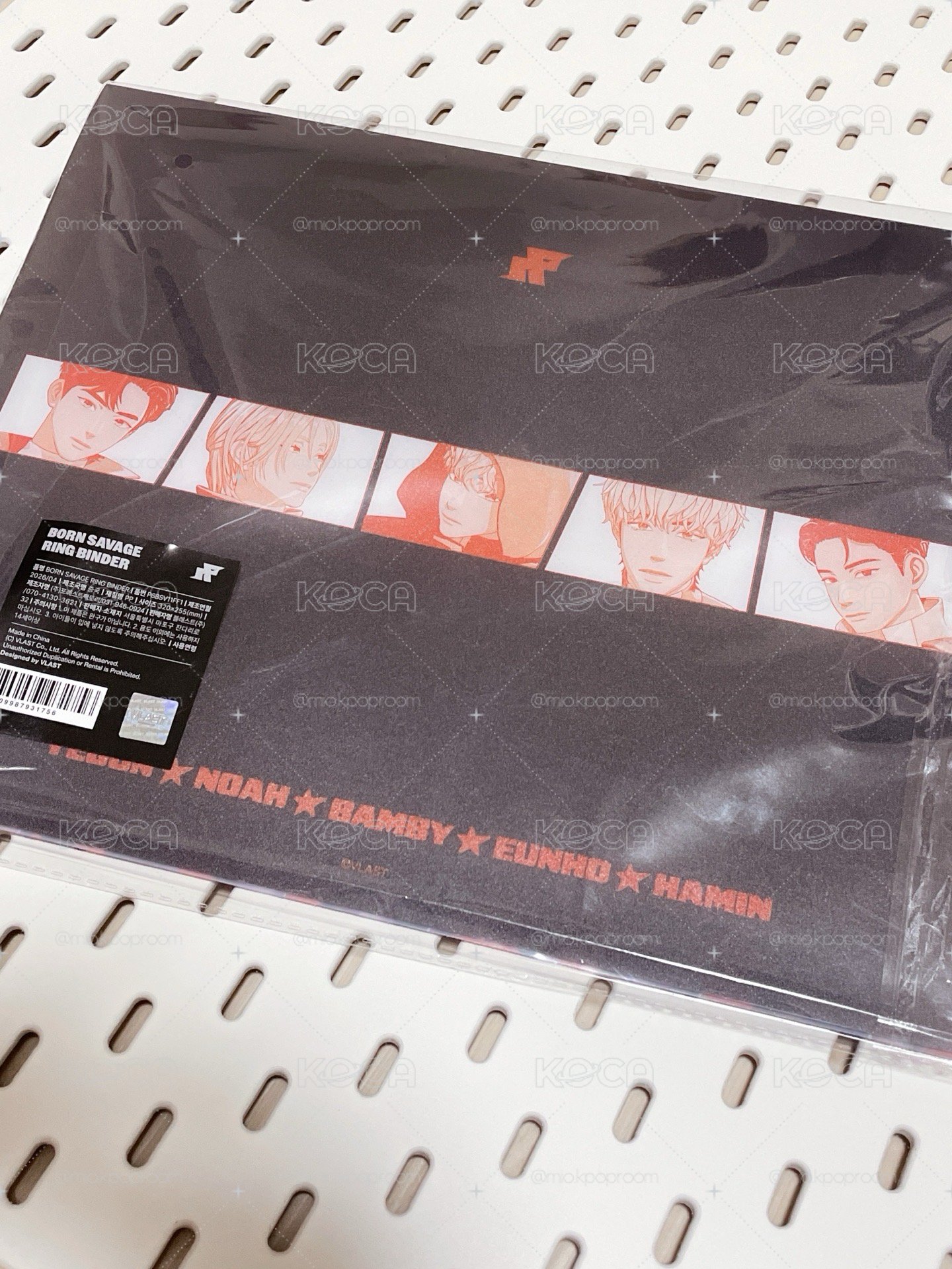 PLAVE 卡冊 BORN SAVAGE