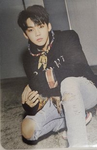 THE FIRST STEP:CHAPTER THREE  專輯卡 