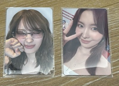 TWICE 小卡