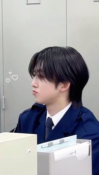 奕