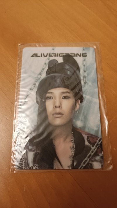 全新未拆 gd卡片 alive