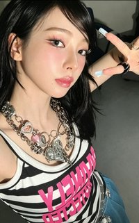KISS N TELL Limited Edition 專輯卡 