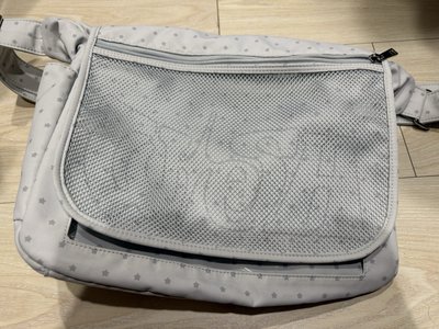 一巡場週側背包