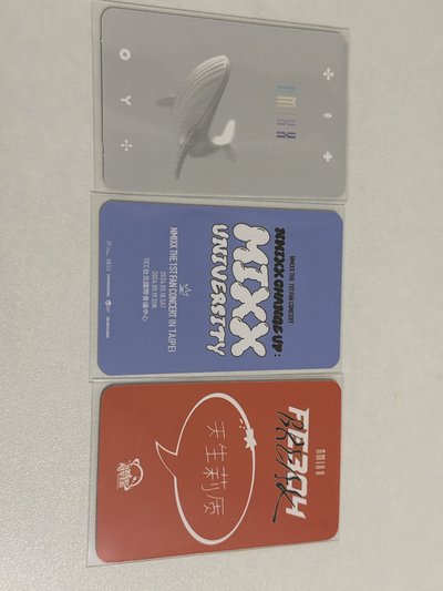 MIXX UNIVERSITY 台北Day2入場卡 & 手燈卡 & 星河簽售