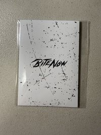 白色款