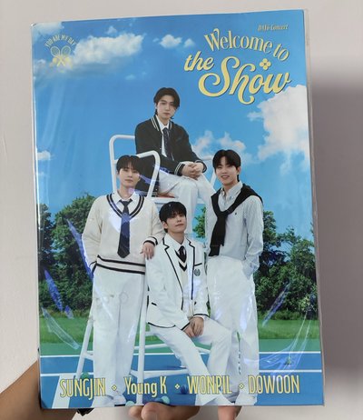 24年櫻花控海報書