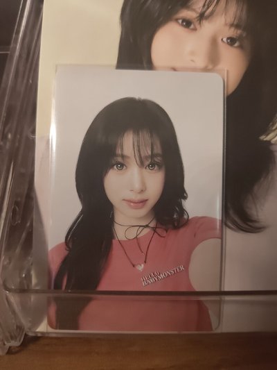 UNIQLO 代言卡 Ahyeon