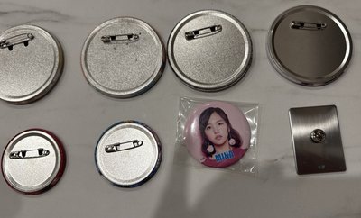 Mina徽章組