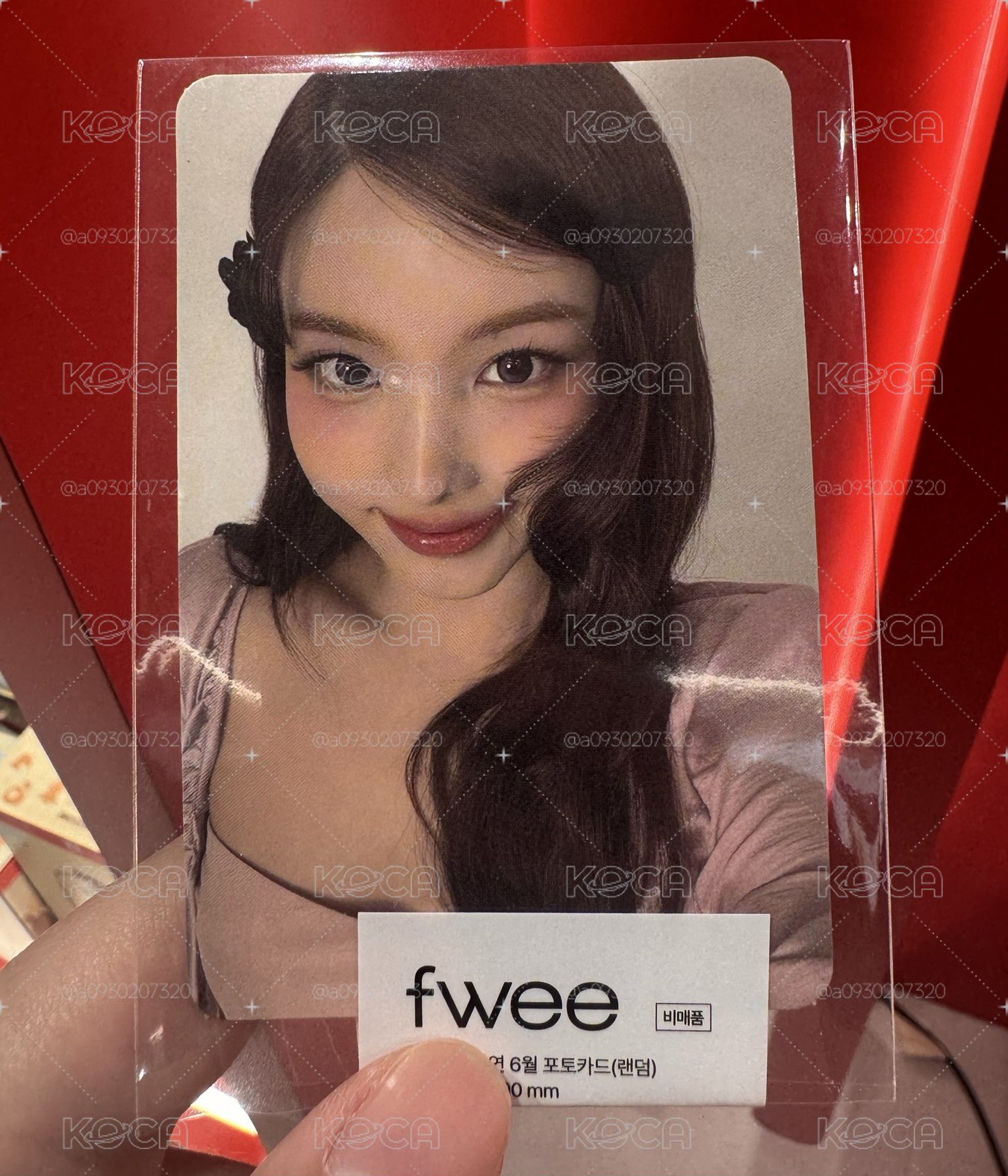 娜璉fwee粉衣