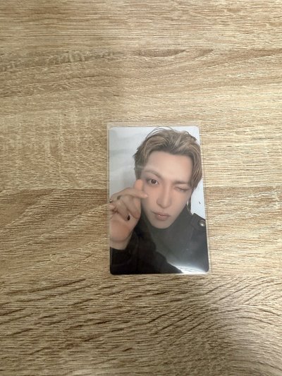 ATEEZ弘中