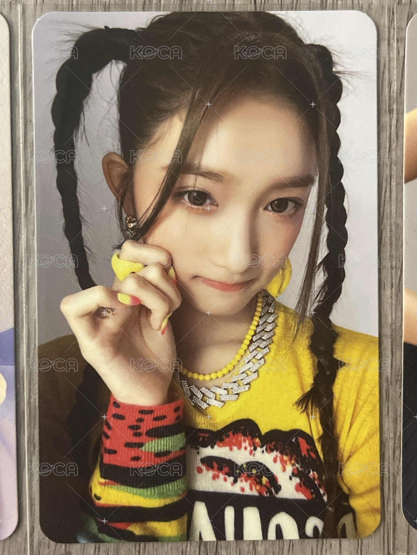 捏臉瑞