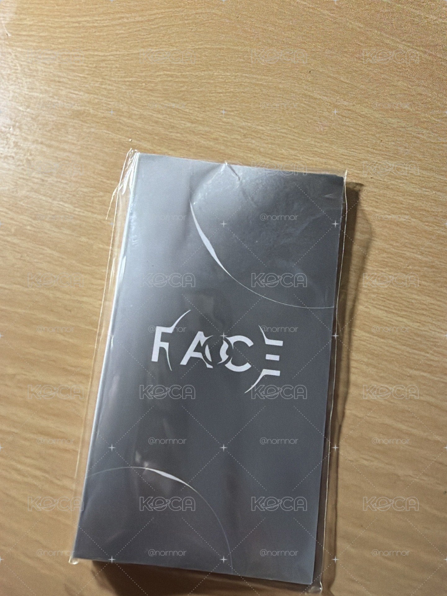 face 吊飾