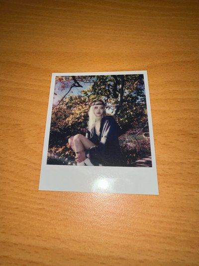8週年/rosie 徽章 送拍立得