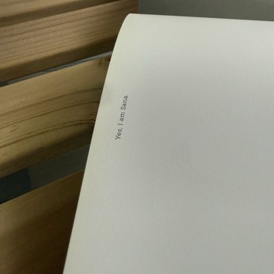 Yes, I am Sana 寫真書