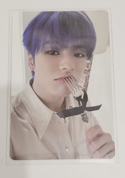 TREASURE 4th ANNIVERSARY MAGAZINE YOON JAEHYUK 🦁