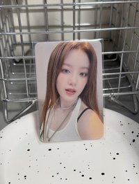 白衣側身