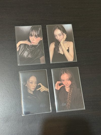 MEOVV BITE NOW 快閃 娃衣周邊卡