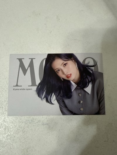 TWICE Momo