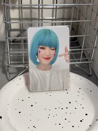 藍髮比心