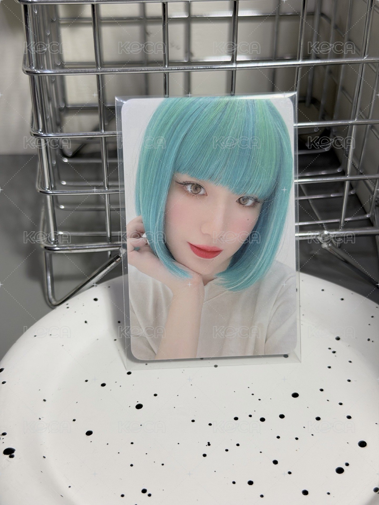 藍髮托臉