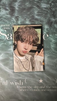捲毛嘟嘴委屈小狗