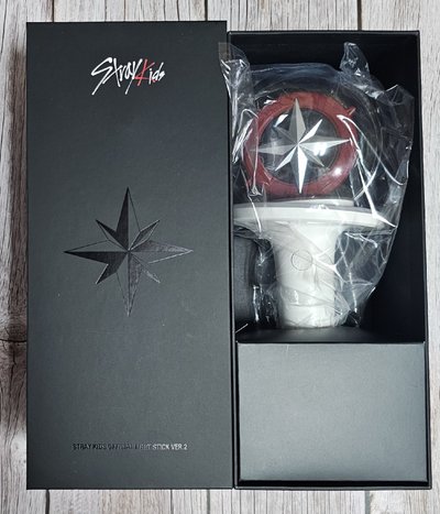 二手 Stray Kids Light Stick 正版 官方手燈 應援棒 二代 Ver.2