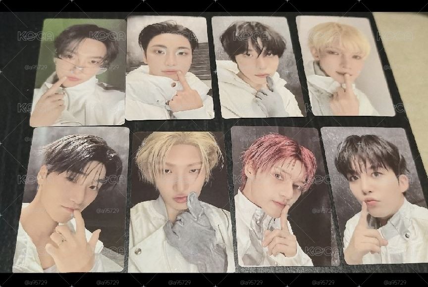 Ateez 三代手燈卡一套