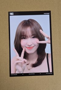 MOMO貼紙一張