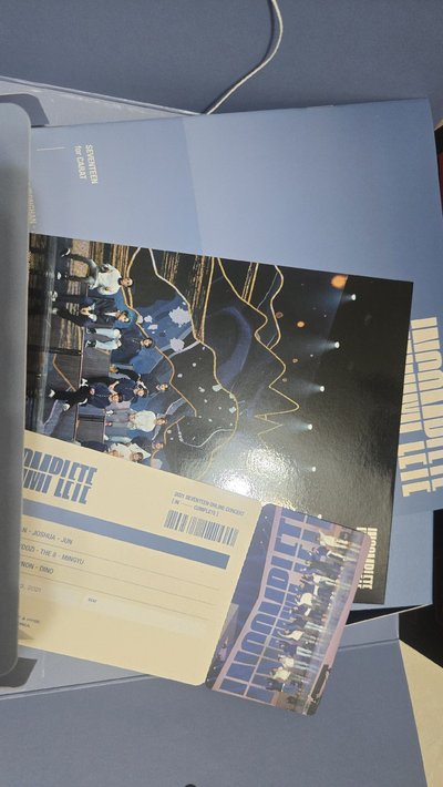 SEVENTEEN INCOMPLETE 寫真