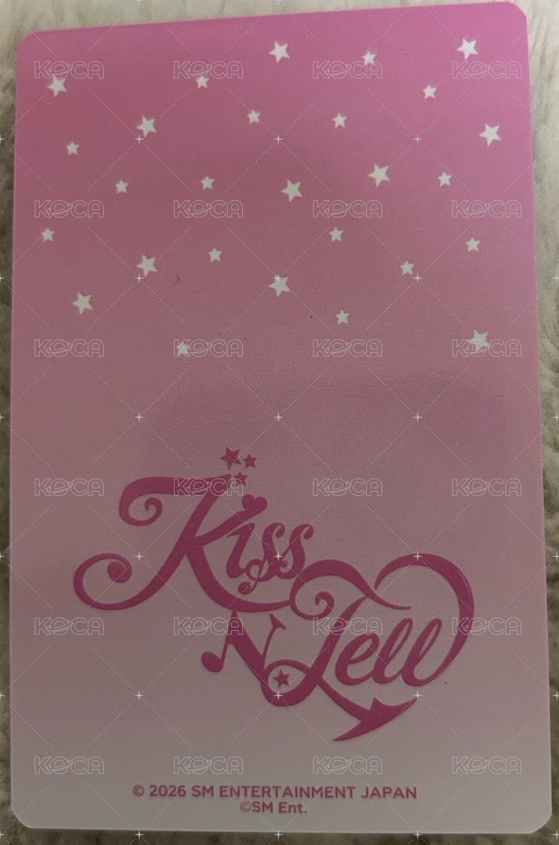 KISS N TELL 快閃 隨機卡 A版 背面