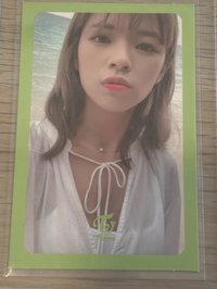 🔴白衣綠框卡