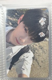 側臉立于